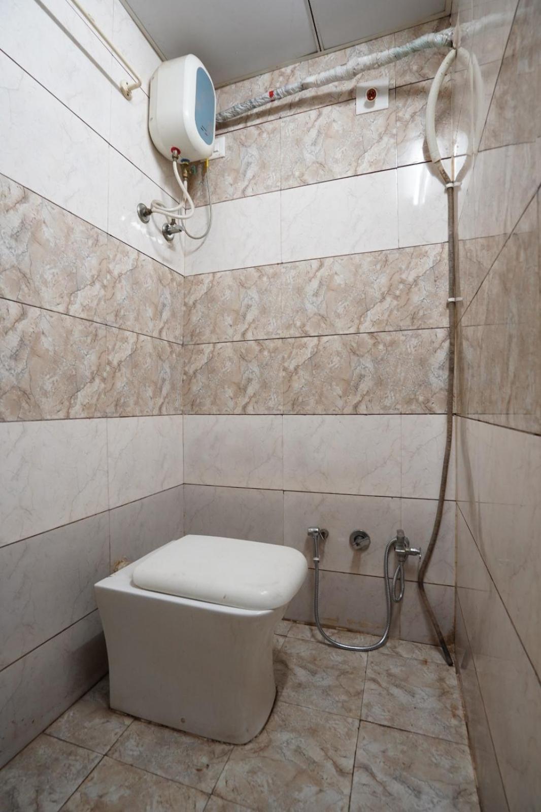 Hotel Sai Inn, Ahmedabad Airport Екстериор снимка