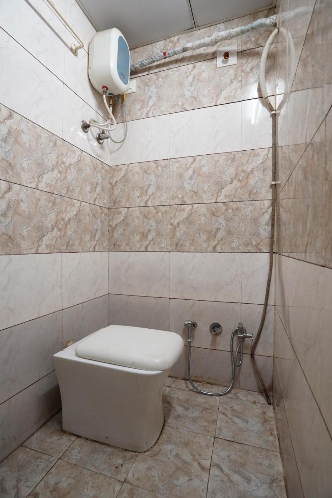 Hotel Sai Inn, Ahmedabad Airport Екстериор снимка